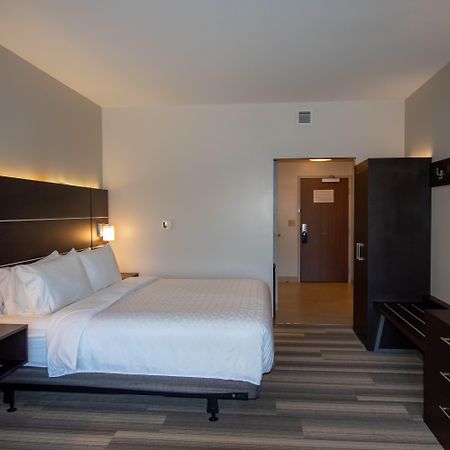 Holiday Inn Express & Suites Tonawanda - Buffalo Area, An Ihg Hotel Exterior photo